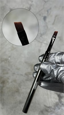 Кисть Lakres для геля скошенная металлик с колпачком 2000000048475