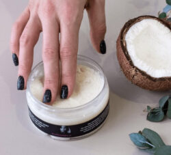 Скраб-обертывание с кокосом RockNail SPA 100% RAW Coconut Scrub