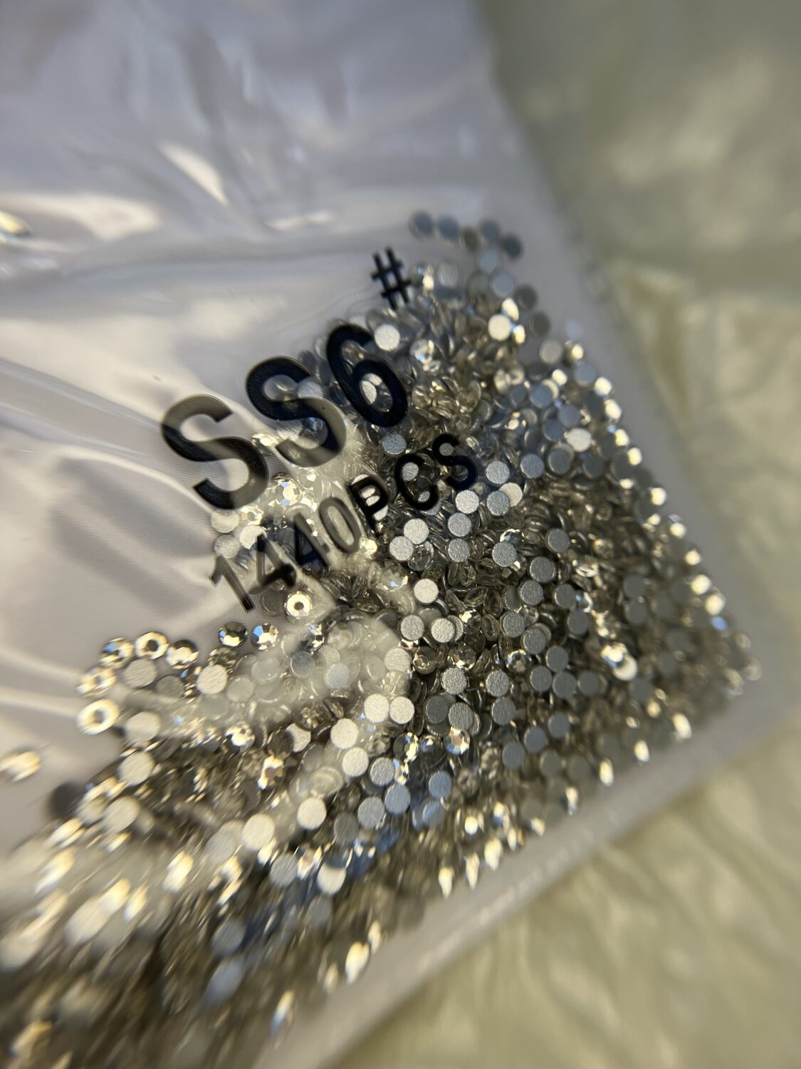 Стразы SS6 серебро 1440 шт