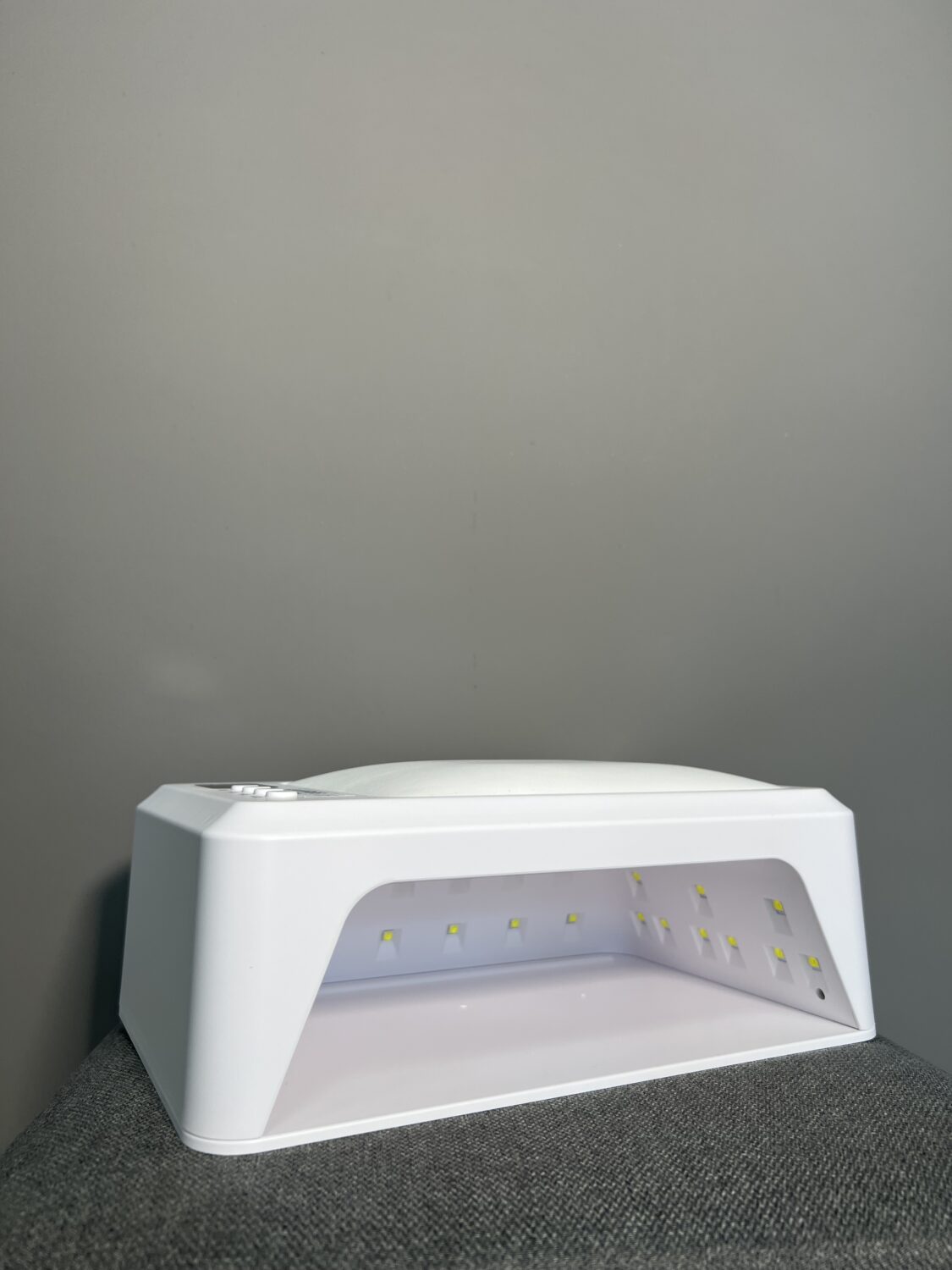 Лампа SNRQI T8 72Вт для маникюра