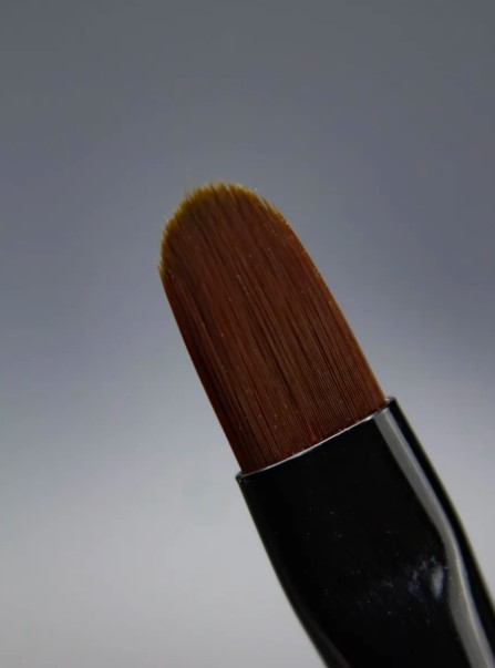 Кисть Lakres для геля овал Vamp с колпачком