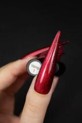 Гель- лак ILLUSION Vamp 1, 5 мл красная кошка