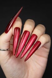 Гель- лак ILLUSION Vamp 1, 5 мл красная кошка