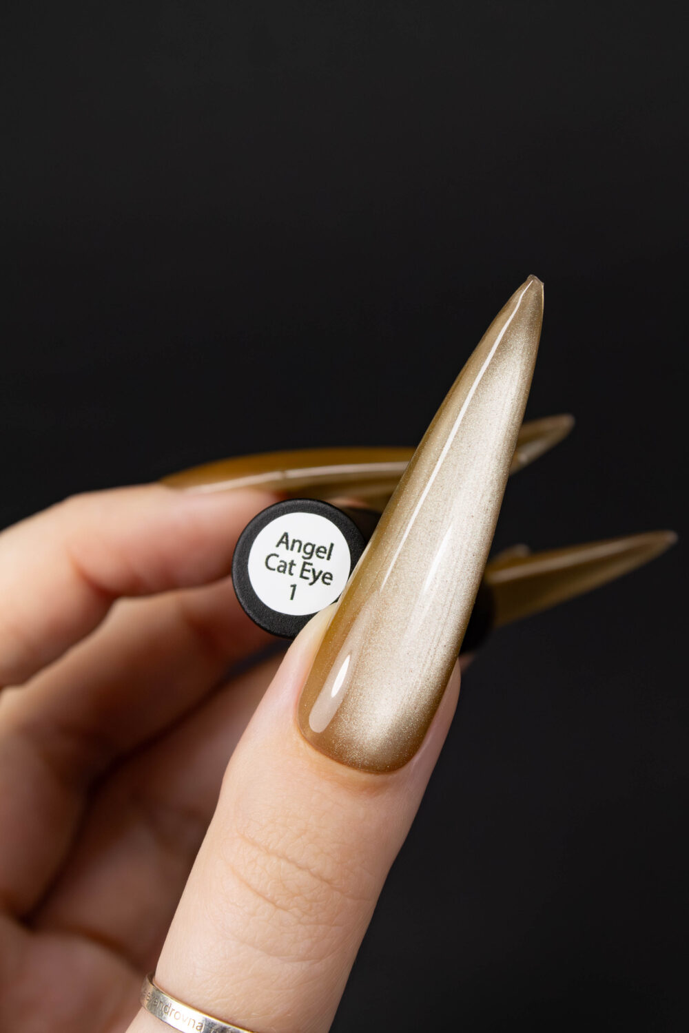 Гель-лак Lakres Angel Cat Eye 1, 5 ml