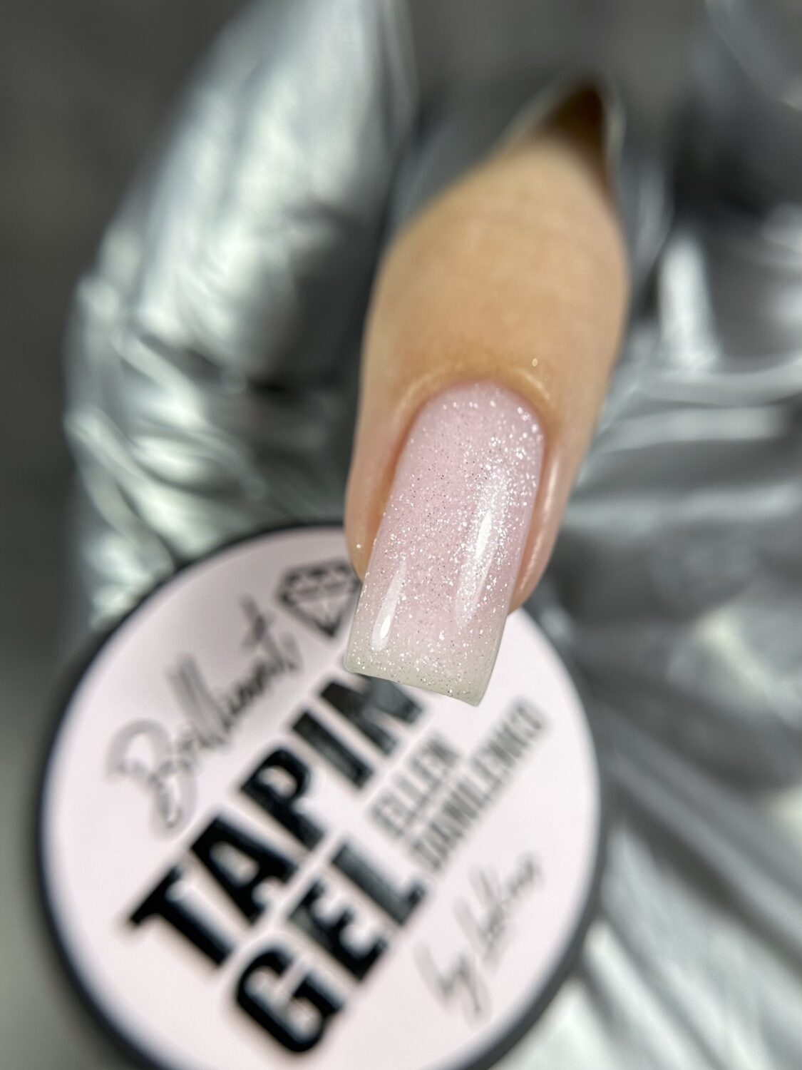 Тейпинг гель Brilliant Pink 15 гр