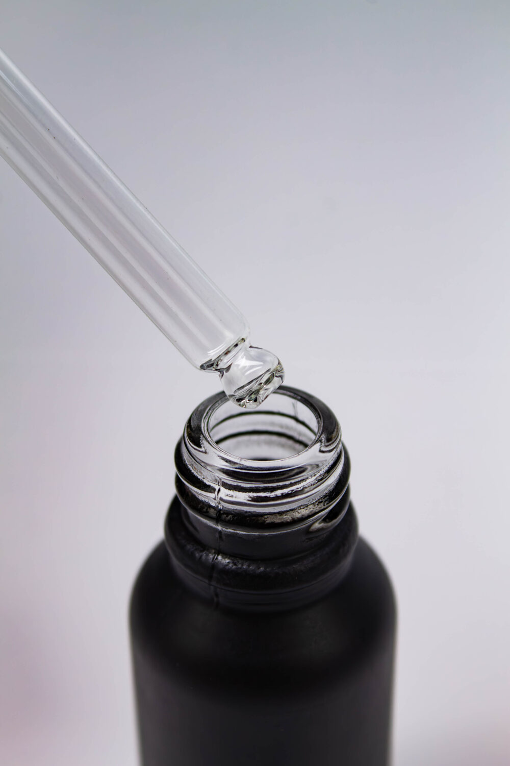 бутылка с пипеткой черная матовая  15 мл