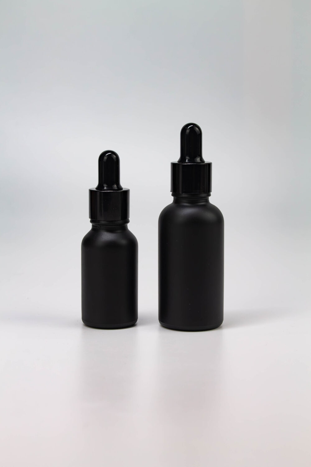 бутылка с пипеткой черная матовая  15 мл