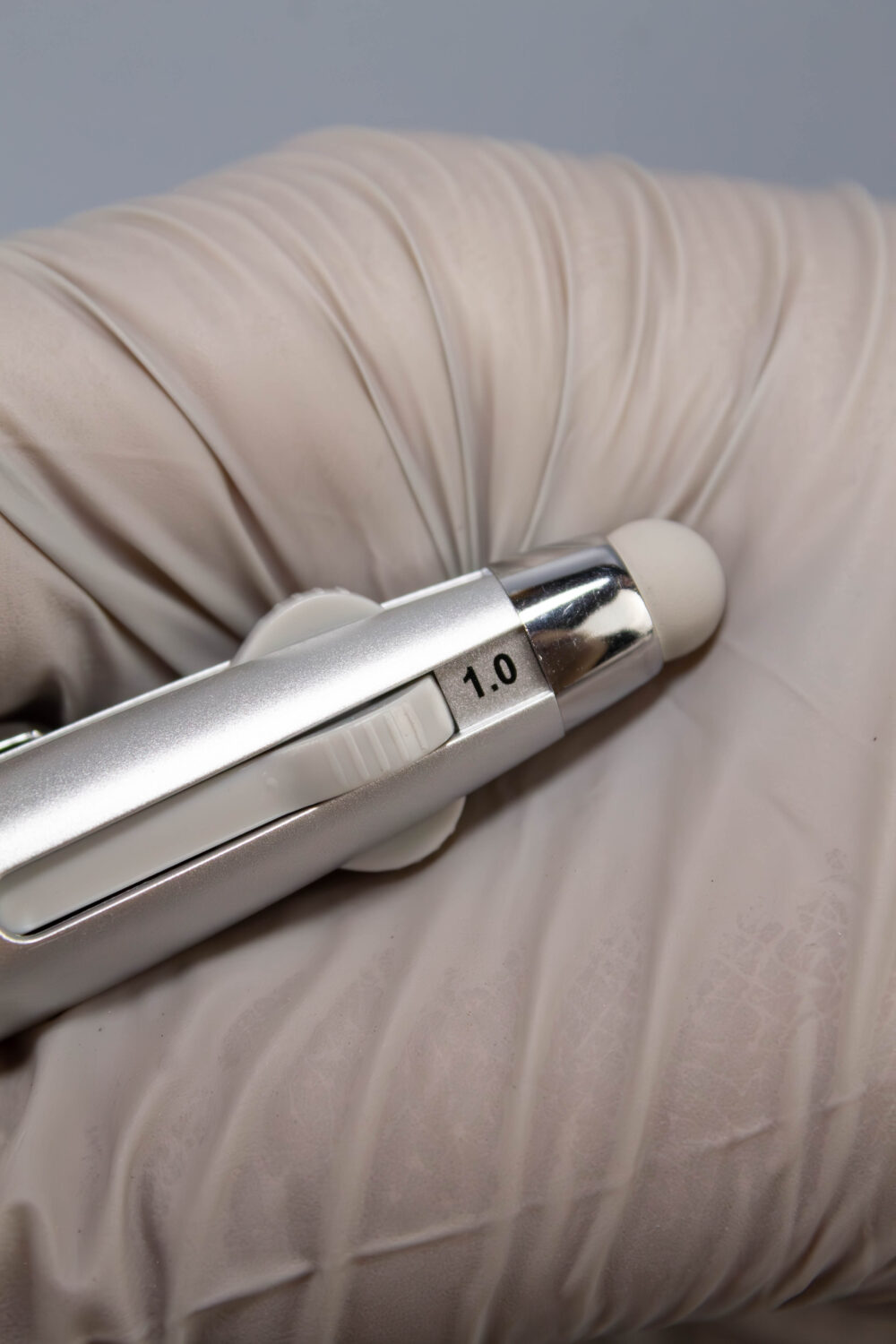 Дотс — ручка с разными насадками