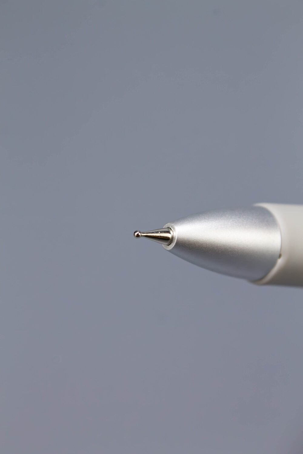 Дотс — ручка с разными насадками