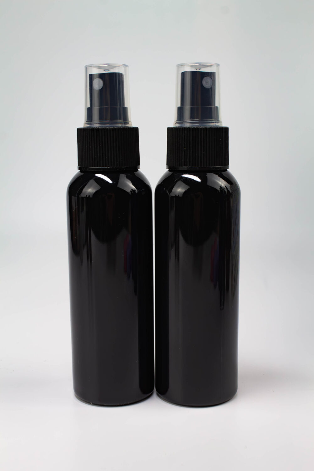 Флакон с распылителем 100 мл черный