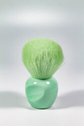 Кисть сметка в футляре зеленая