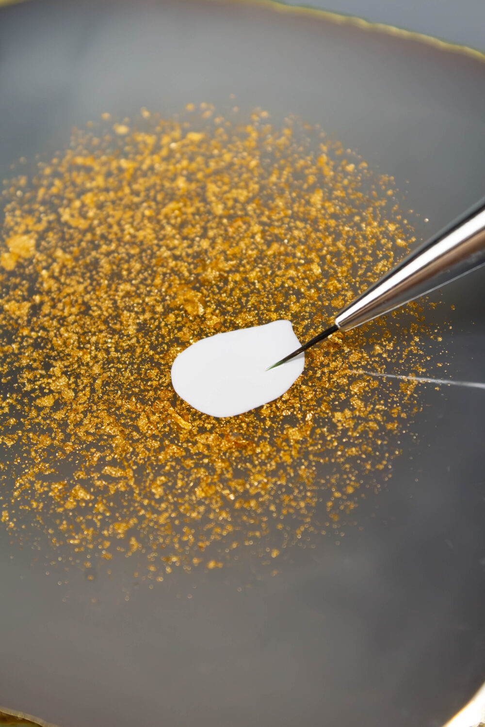 Пластина Драгоценный камень квадрат серый