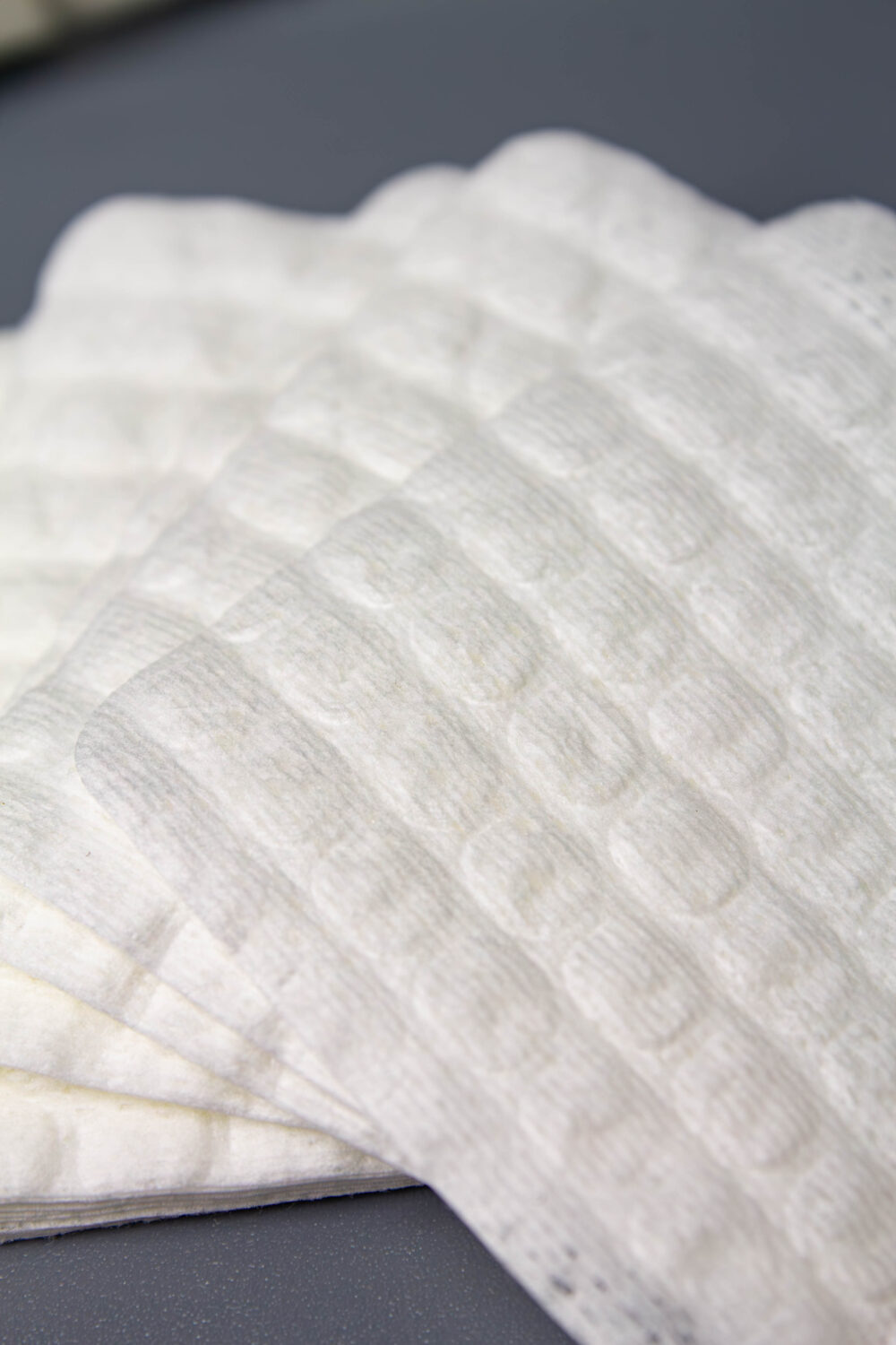 «Самые лучшие» Салфетки безворосовые 5* 5 см 500 штук (структура соты)