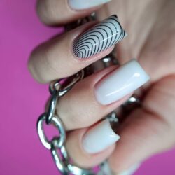 SHE Камуфлирующее базовое покрытие PENNY 2.0 15 мл