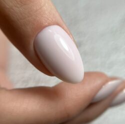 Цветная жесткая база Colloration Hard №111 — Пастельно-розовый (20 мл)